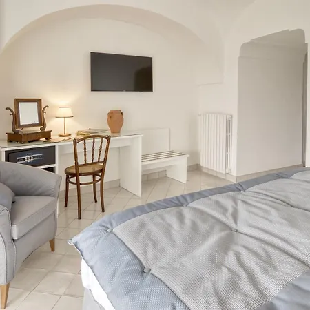 Palazzo Confalone 5*