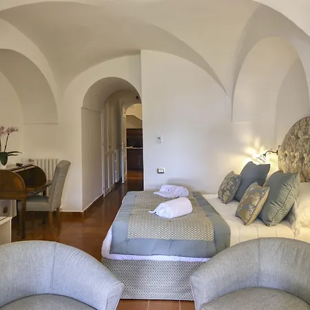 Palazzo Confalone Ravello