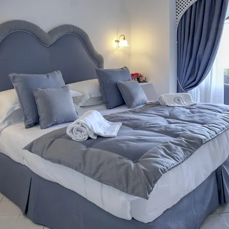 Palazzo Confalone Hotel