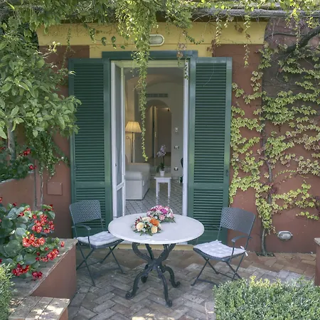 Palazzo Confalone Hotel