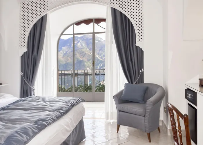 Palazzo Confalone Hotel 5*